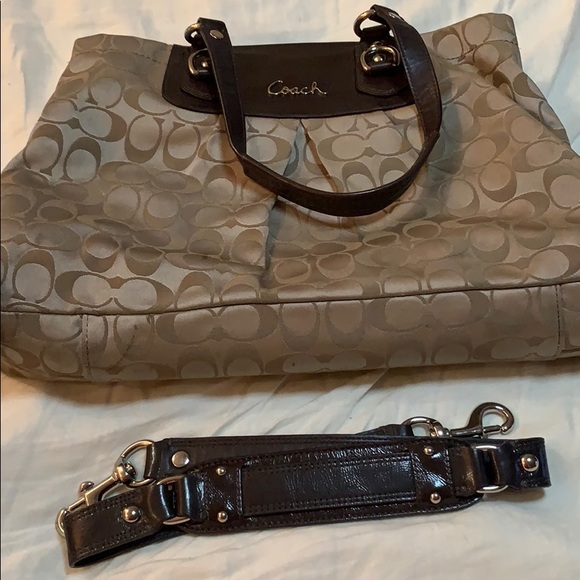 Coach Handbag - Picture 5 of 8